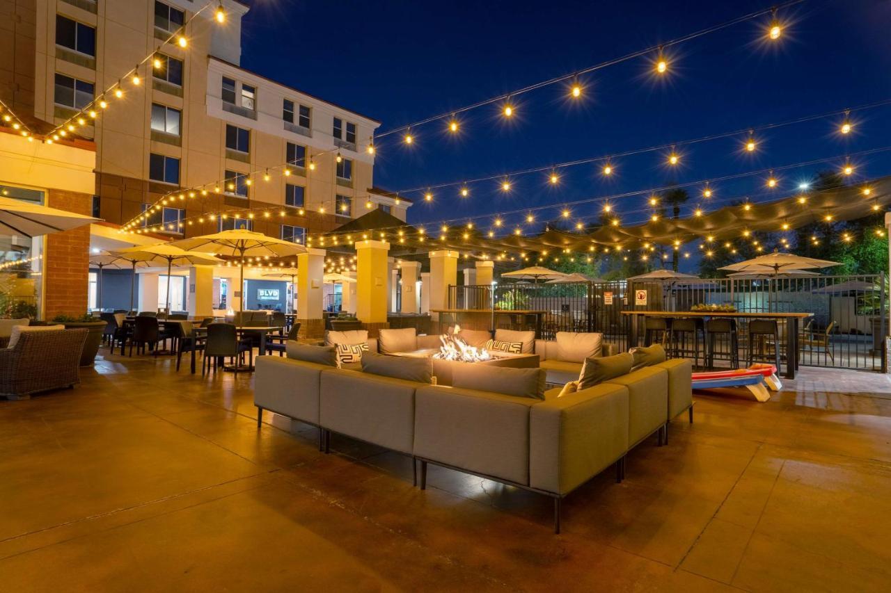 Hilton Garden Inn Scottsdale Old Town Eksteriør billede