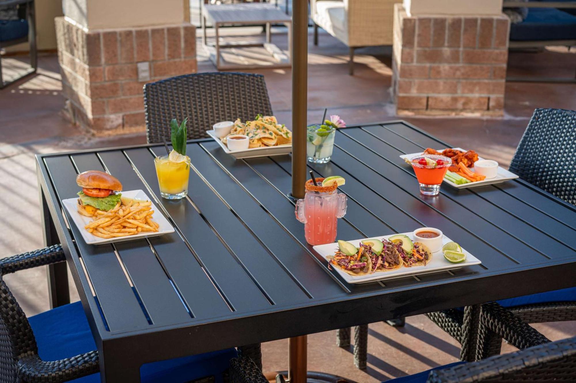 Hilton Garden Inn Scottsdale Old Town Eksteriør billede